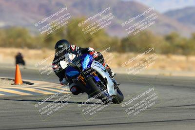 media/Jan-09-2022-SoCal Trackdays (Sun) [[2b1fec8404]]/Turn 14 (10am)/